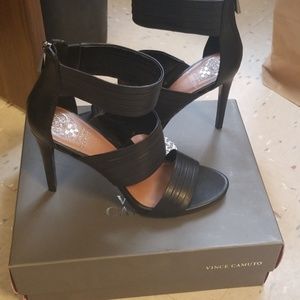 Never been worn Vince Camuto heels